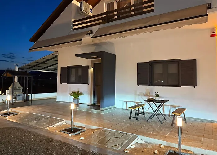 Eunoia & - Loutra Pozar, Ferienhaus *